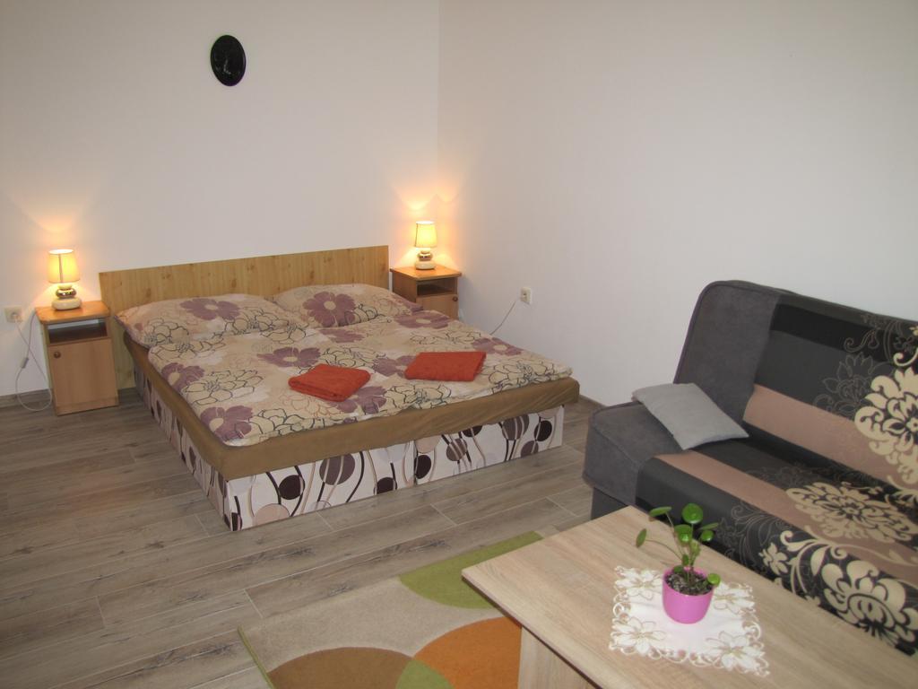 דירות Bešeňová Privat Magdalena מראה חיצוני תמונה